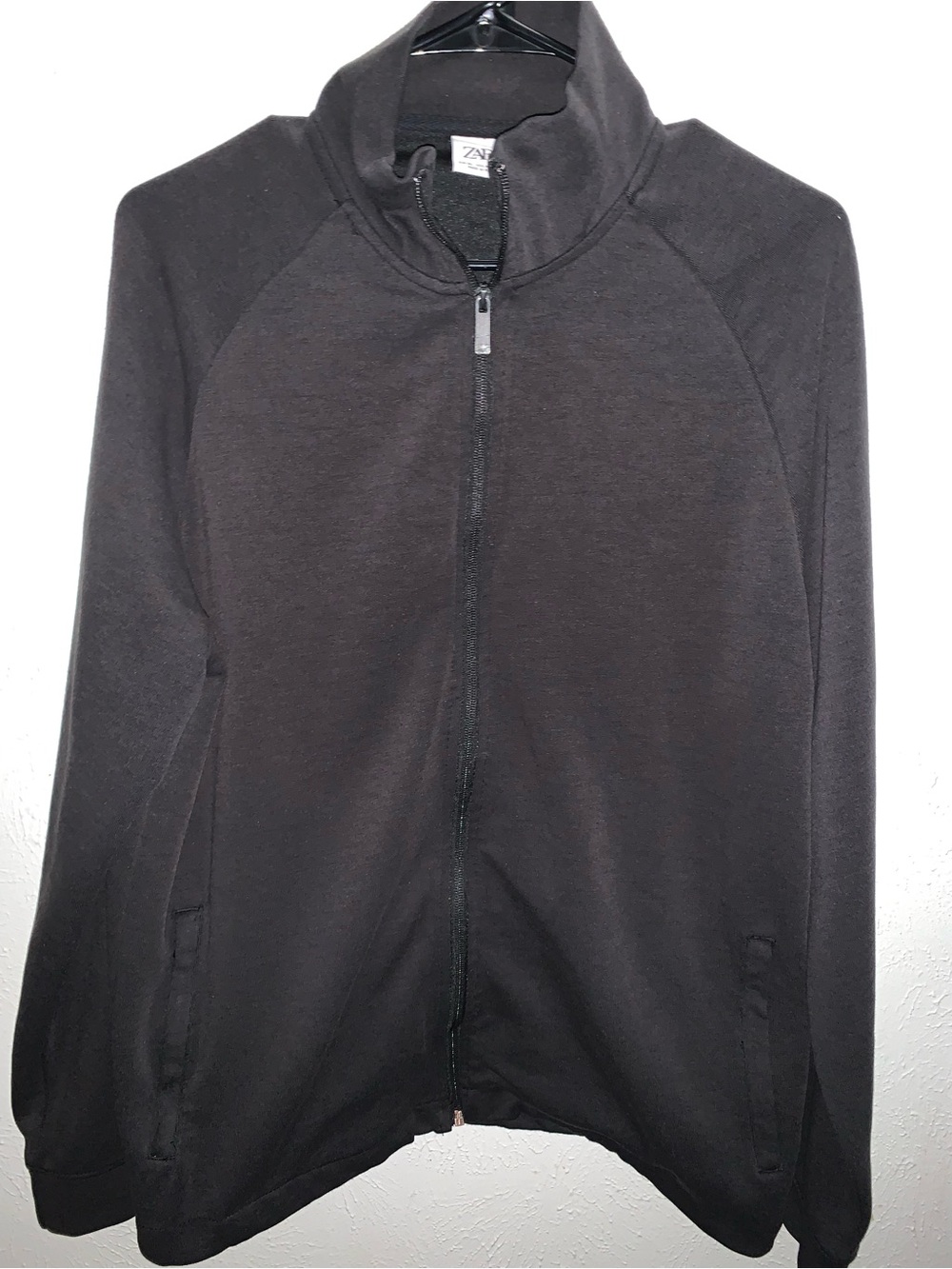 Men’s Zara zip-up jacket